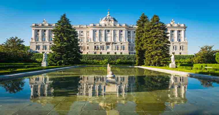 Plaza de Oriente
