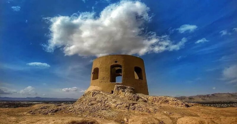 کوه آتشگاه