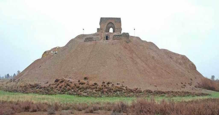 آتشکده بهرام یا تپه میل-2