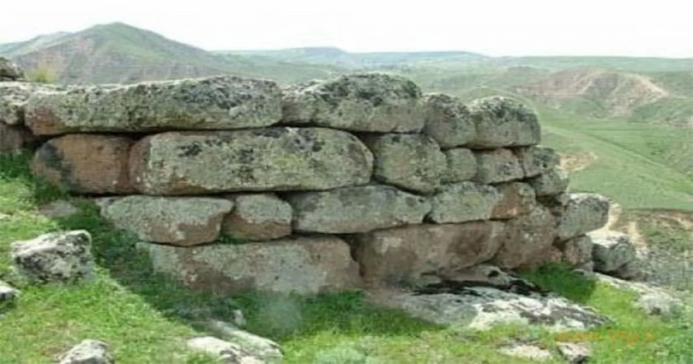 دیو قالاسی