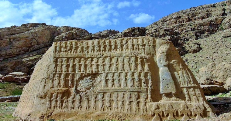 سنگ نگاره کول فرح