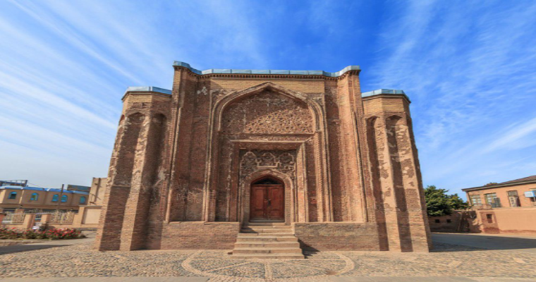 گنبد علویان