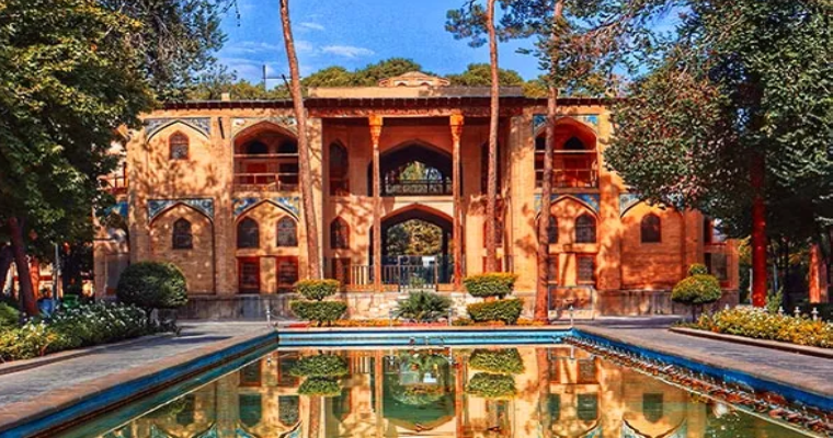عمارت هشت‌ بهشت
