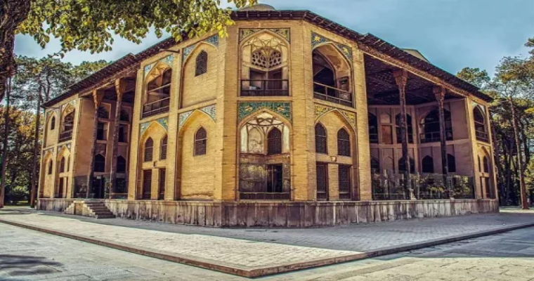 عمارت هشت‌ بهشت-2