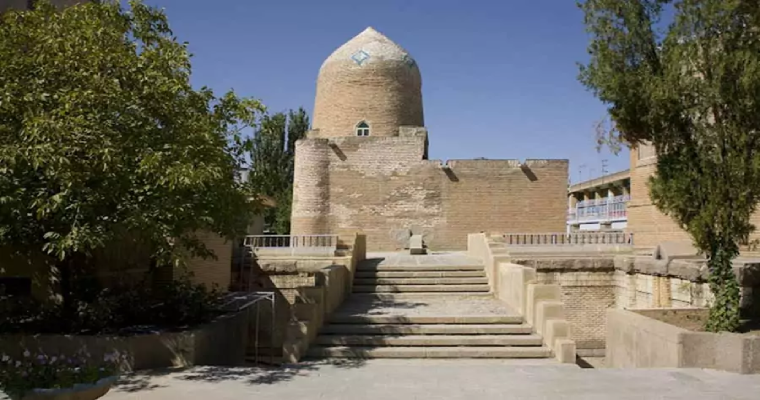 آرامگاه اِستِر و مردخای
