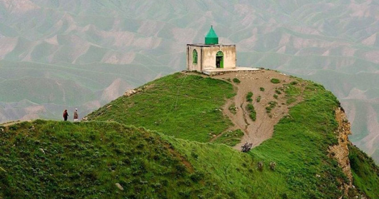 گورستان و زیارتگاه خالد نبی