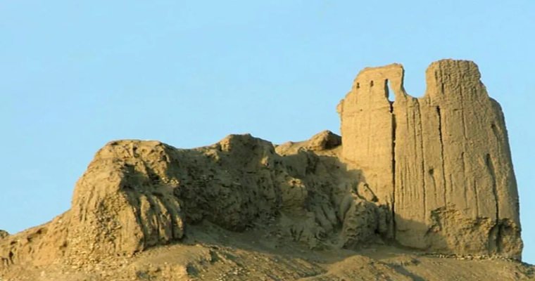 قلعه هزاره یا بی بی مینو