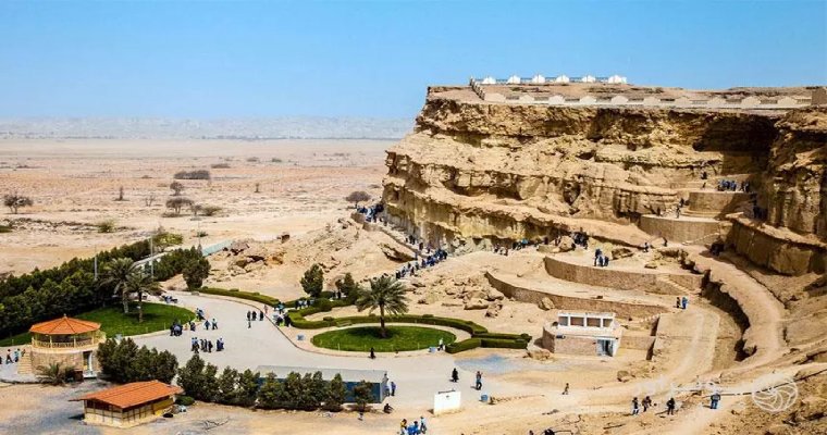 غار خربس